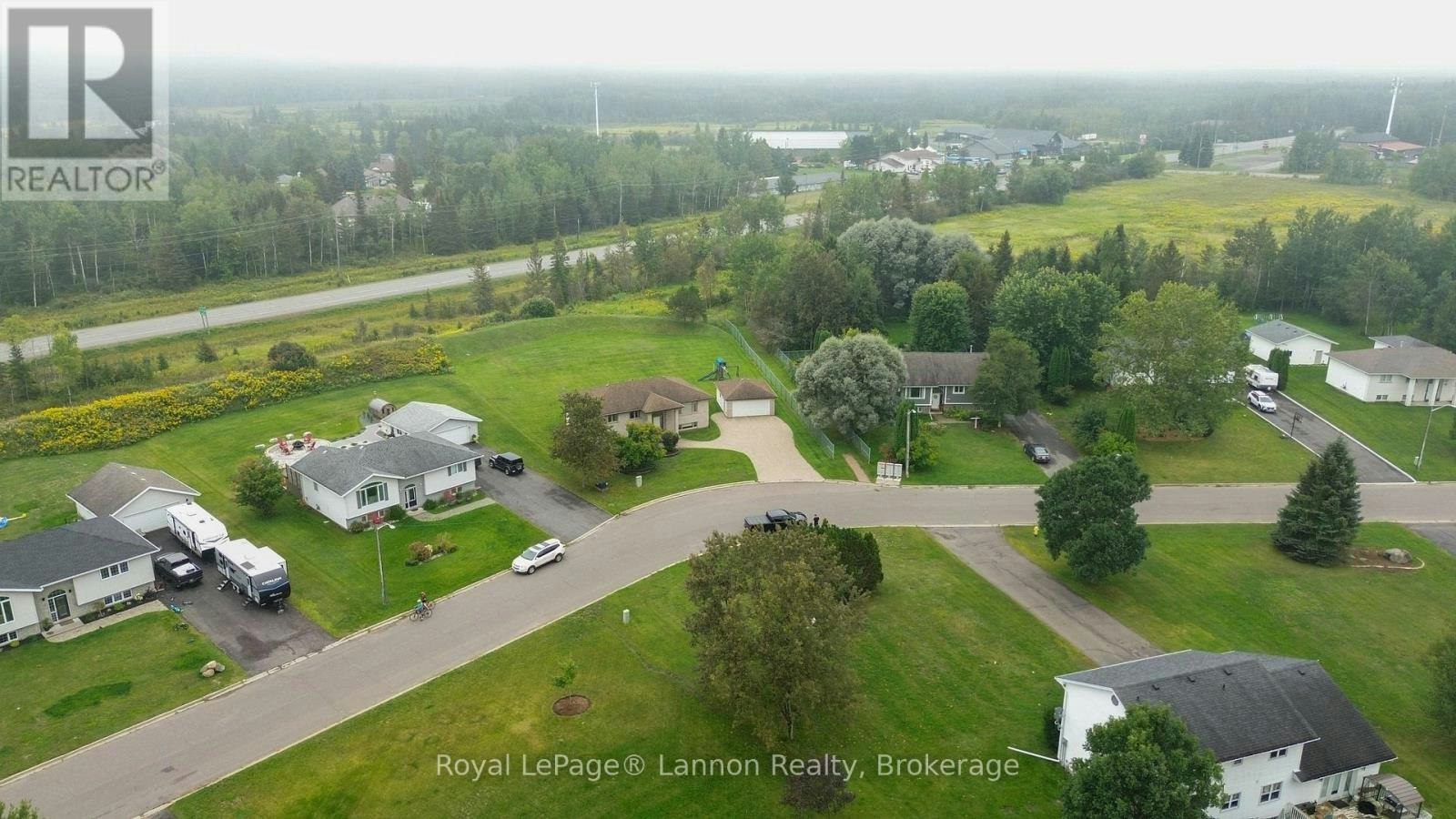 2196 Falconcrest Drive, Thunder Bay, ON, P7J 1H5 - 7