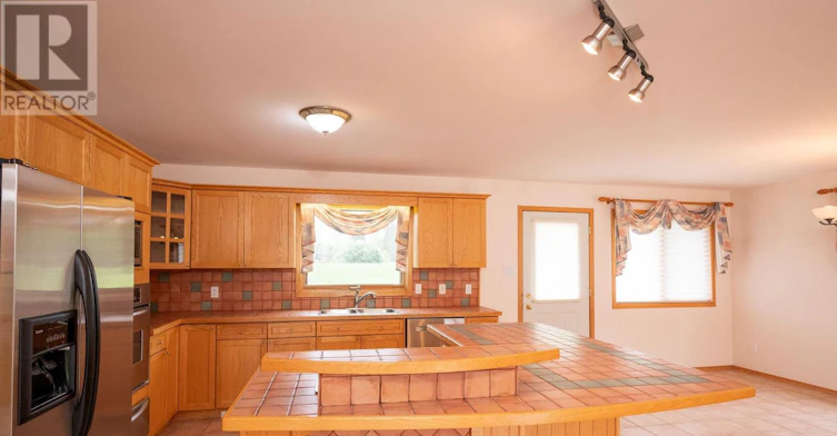 2196 Falconcrest Drive, Thunder Bay, ON, P7J 1H5 - 18