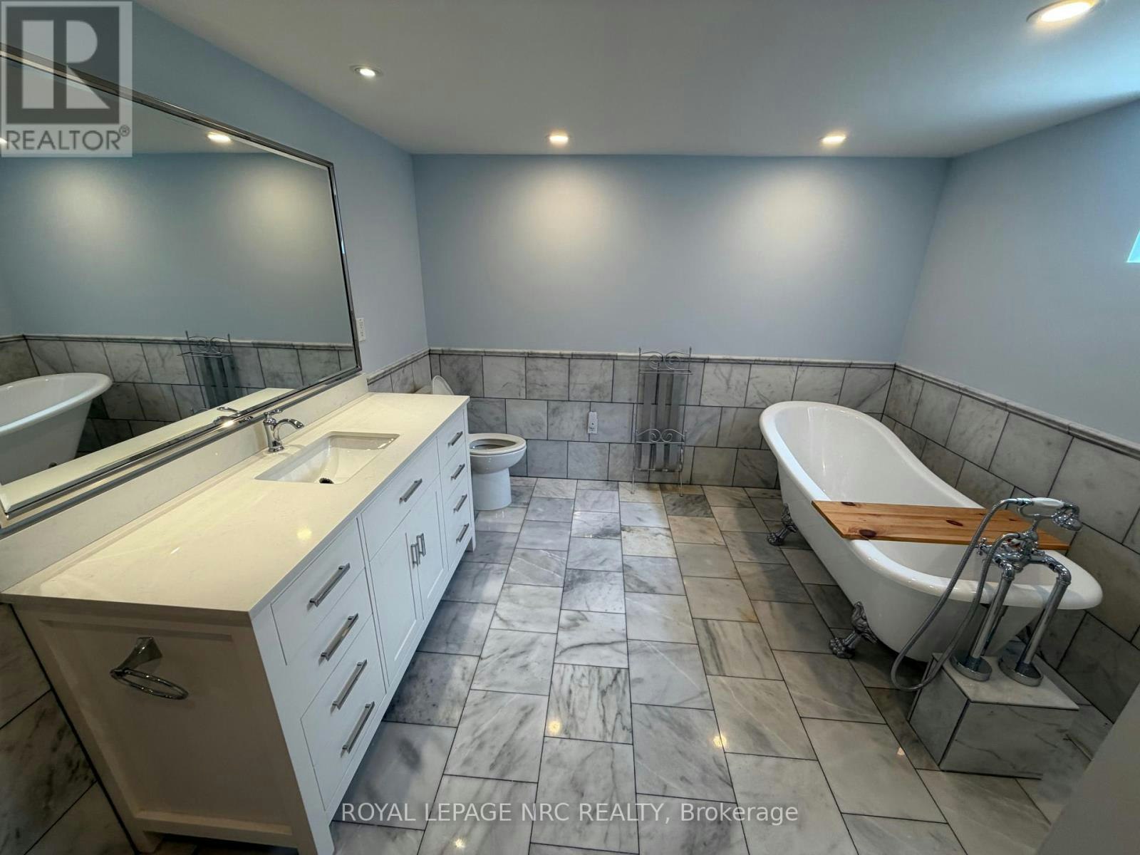 15 Springhead (Lower Gardens, Welland, ON, L3C 5A7 - 26