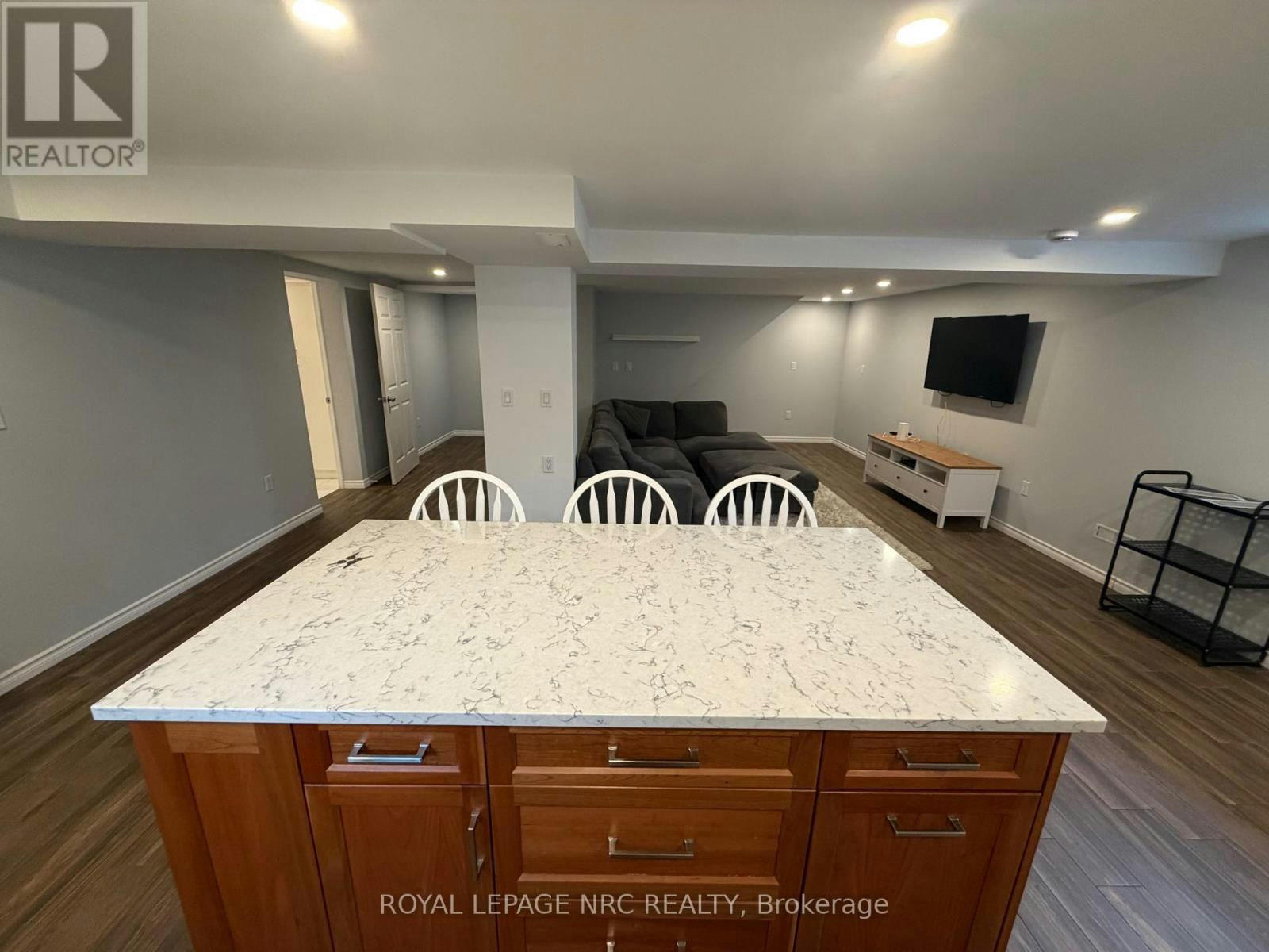 15 Springhead (Lower Gardens, Welland, ON, L3C 5A7 - 17