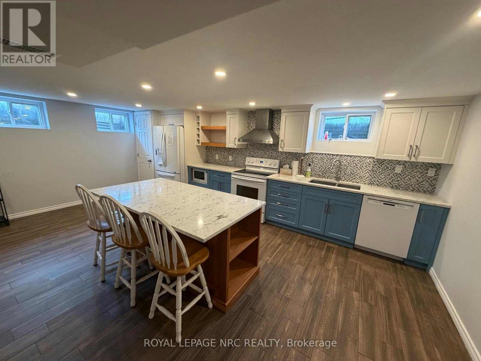 15 Springhead (Lower Gardens, Welland, ON, L3C 5A7 - 9