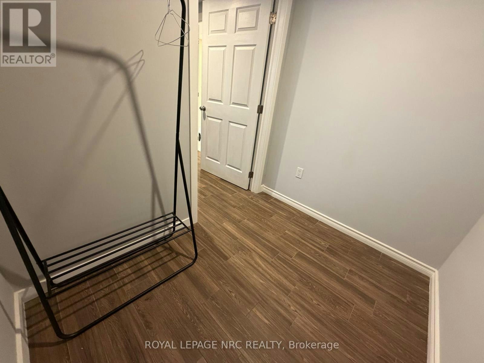 15 Springhead (Lower Gardens, Welland, ON, L3C 5A7 - 3