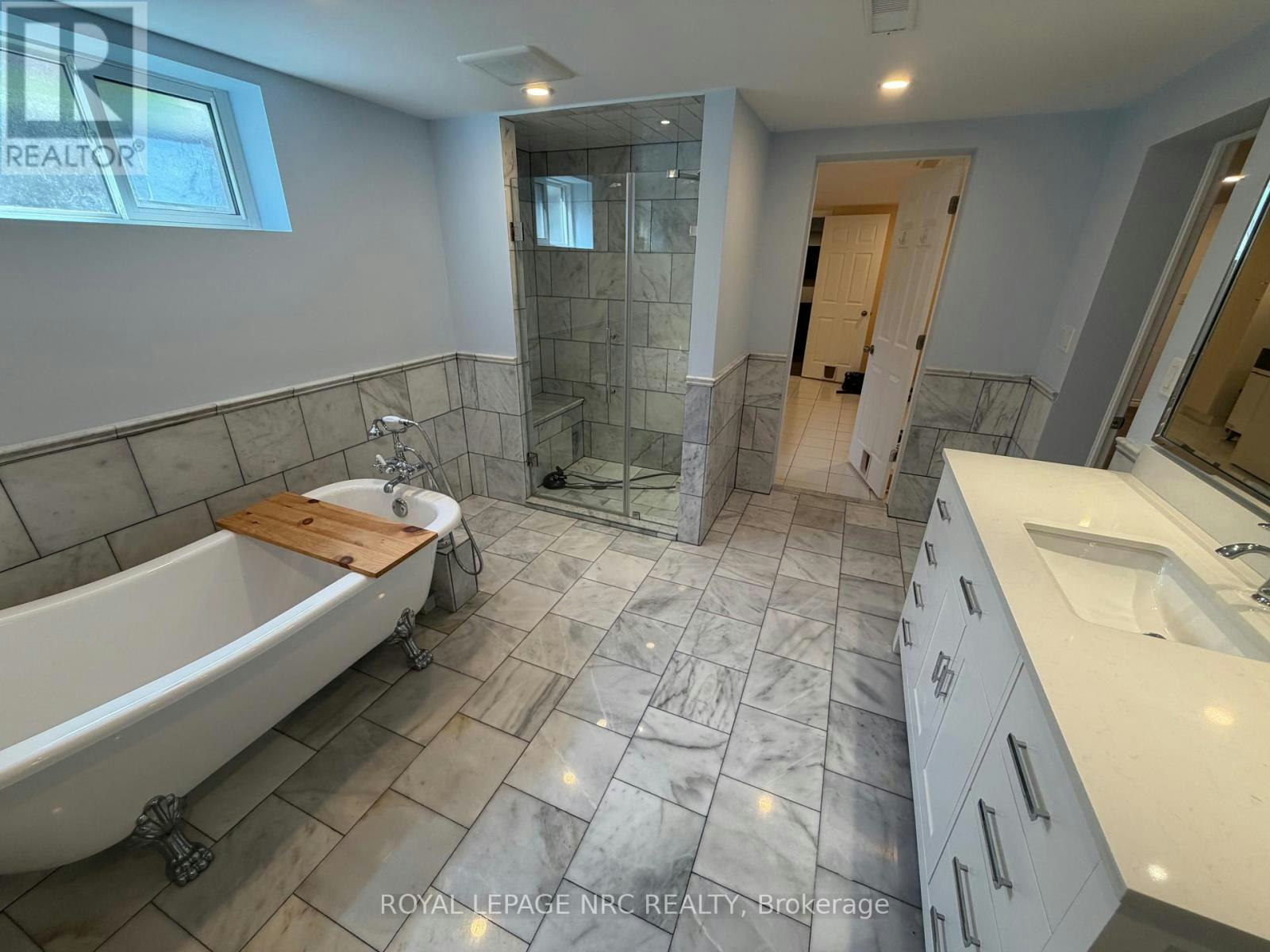 15 Springhead (Lower Gardens, Welland, ON, L3C 5A7 - 27