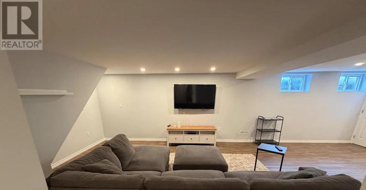 15 Springhead (Lower Gardens, Welland, ON, L3C 5A7 - 5