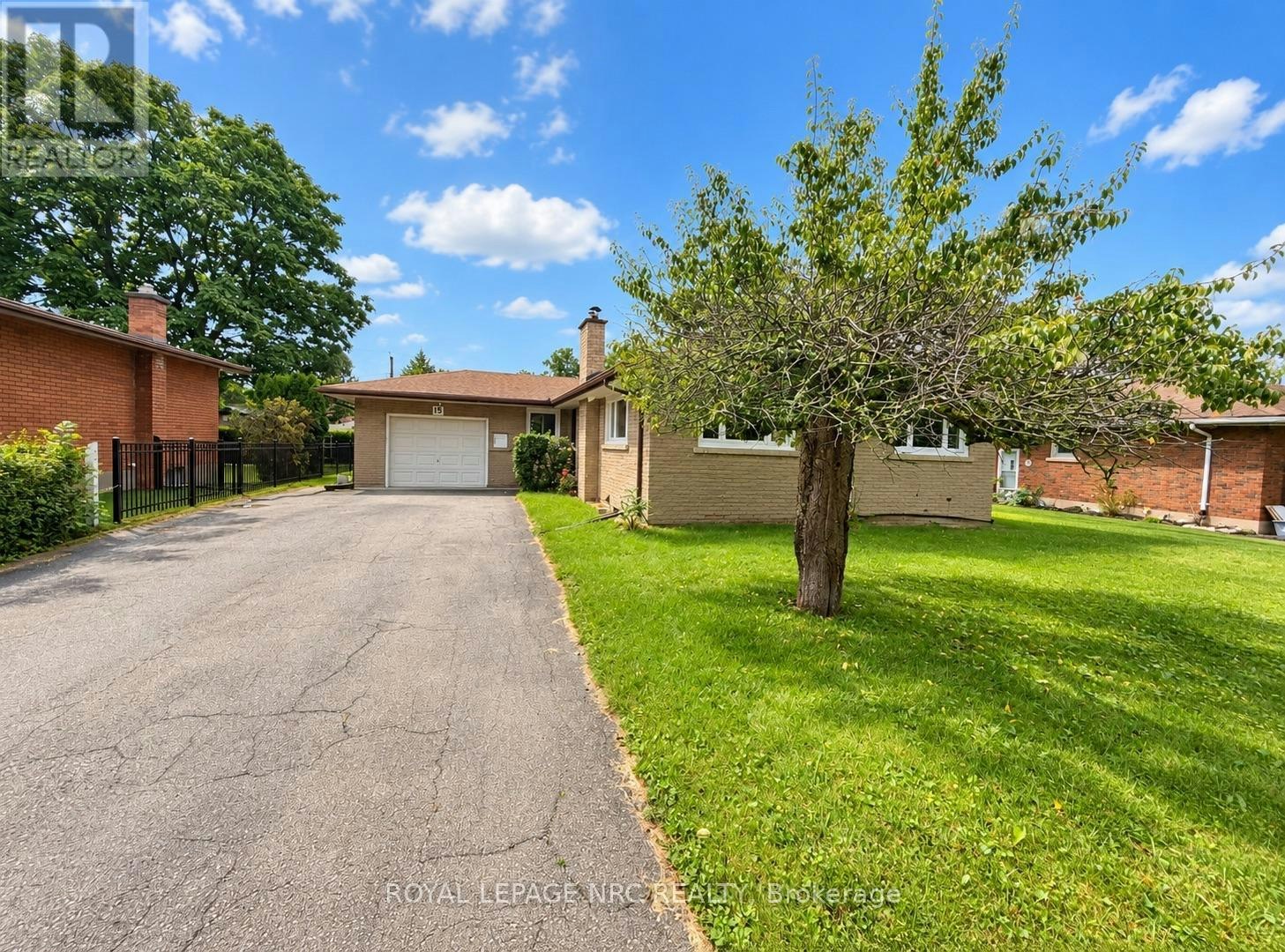 15 Springhead (Lower Gardens, Welland, ON, L3C 5A7