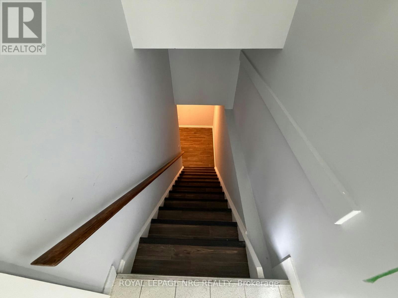 15 Springhead (Lower Gardens, Welland, ON, L3C 5A7 - 2