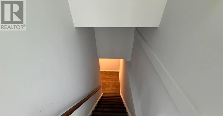 15 Springhead (Lower Gardens, Welland, ON, L3C 5A7 - 2
