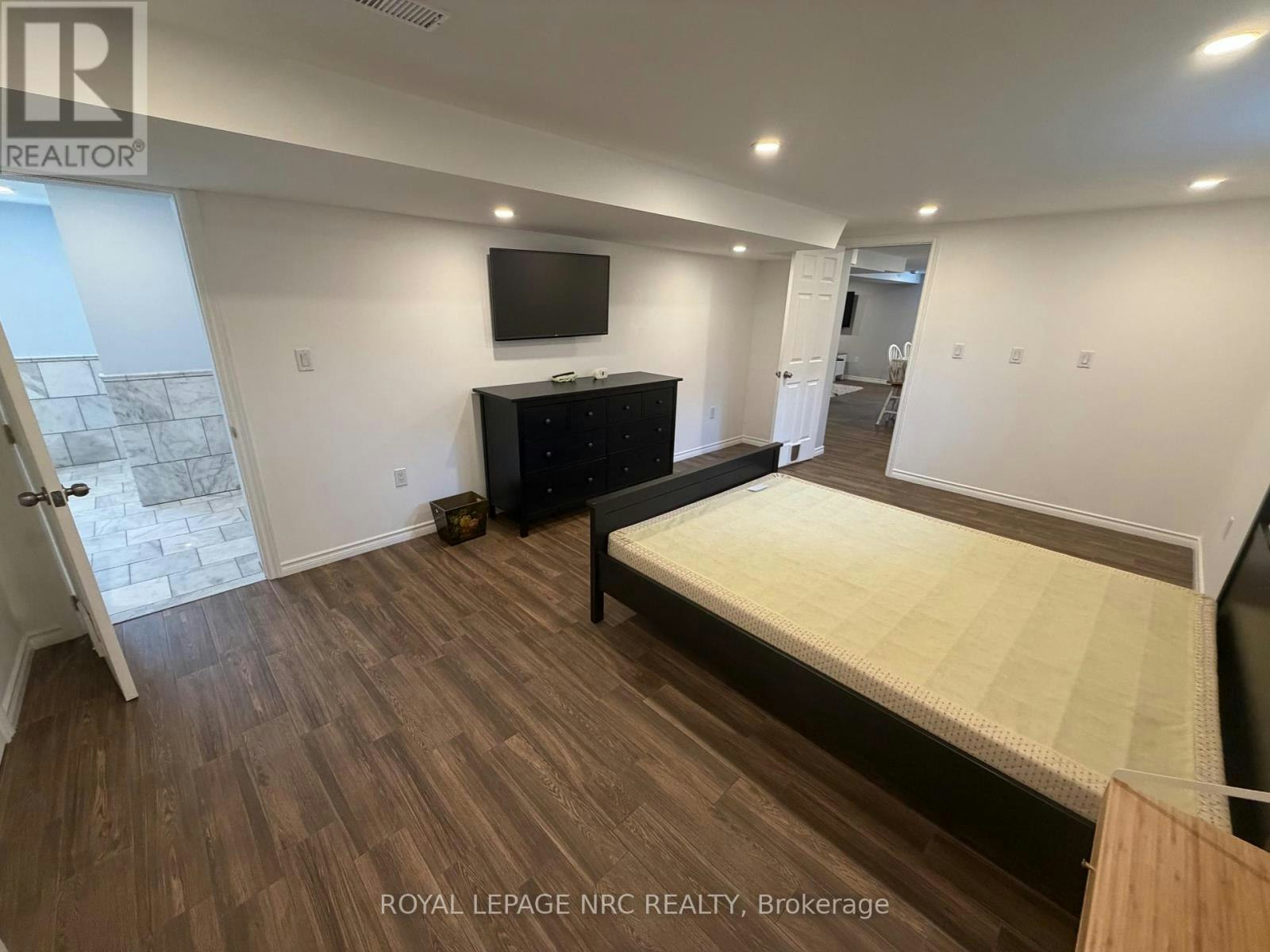 15 Springhead (Lower Gardens, Welland, ON, L3C 5A7 - 24