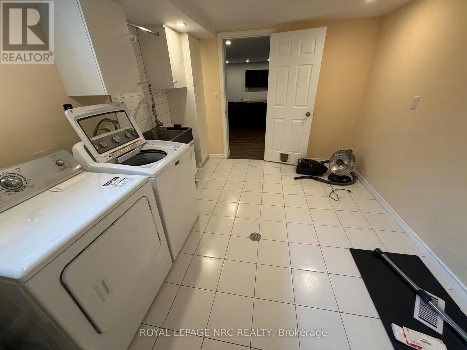 15 Springhead (Lower Gardens, Welland, ON, L3C 5A7 - 31