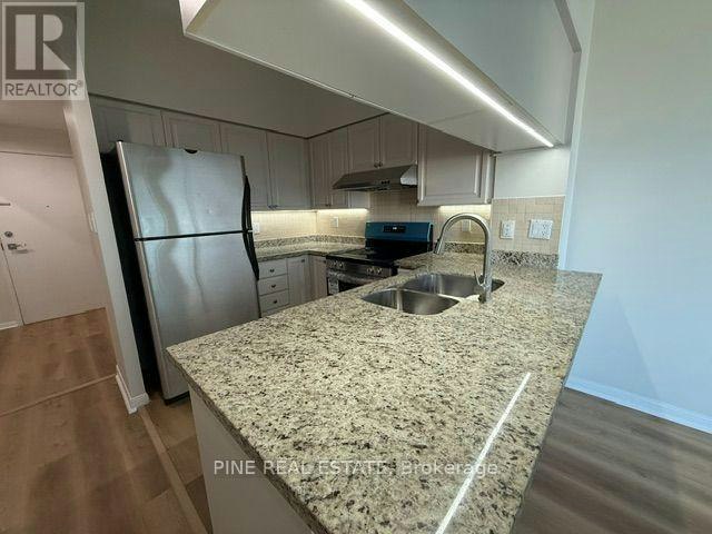1119-230 Queens Quay, Toronto, ON, M5J 2X1 - 6