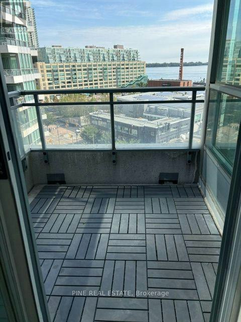 1119-230 Queens Quay, Toronto, ON, M5J 2X1 - 17