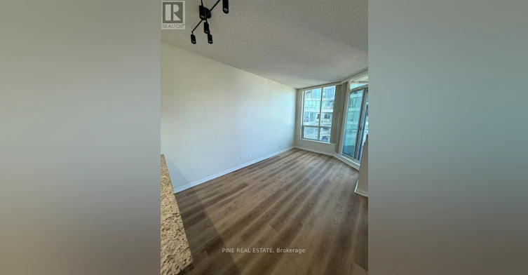 1119-230 Queens Quay, Toronto, ON, M5J 2X1 - 9