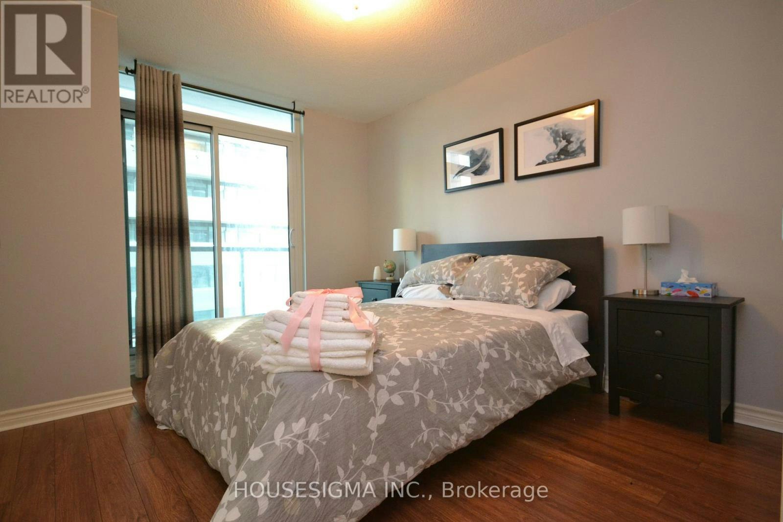 1507-19 Grand Trunk Crescent, Toronto, ON, M5J 3A4 - 8