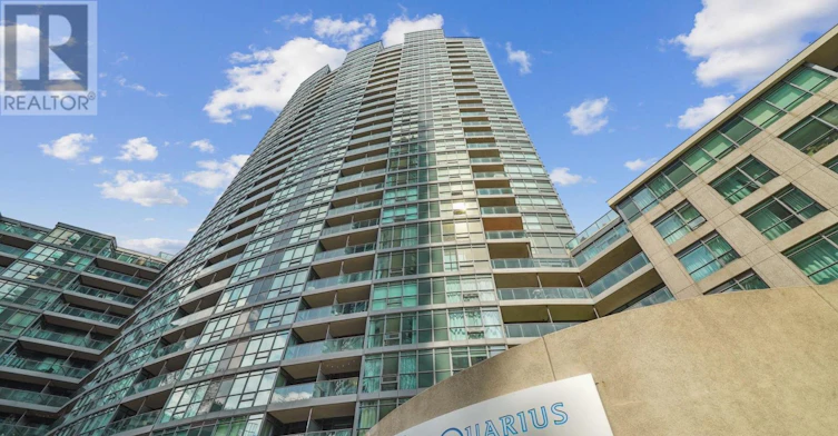 615-231 Fort York Boulevard, Toronto, ON, M5V 1B2 - 2