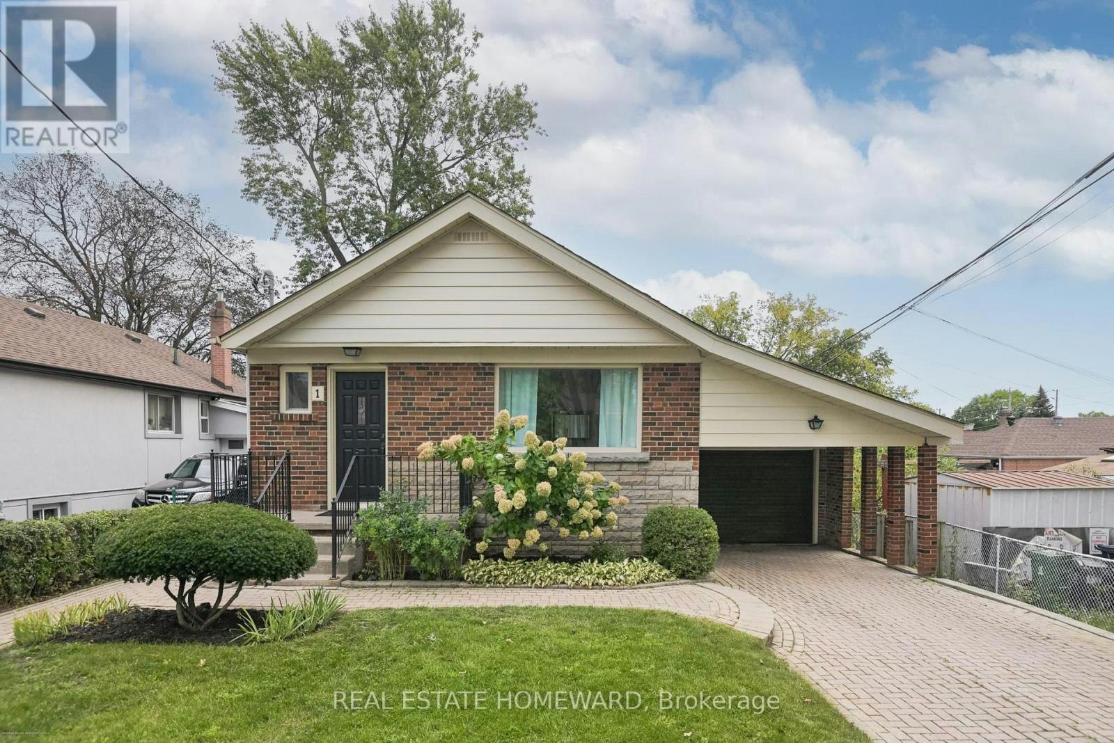 1 Bassett Avenue, Toronto, ON, M1L 2A2