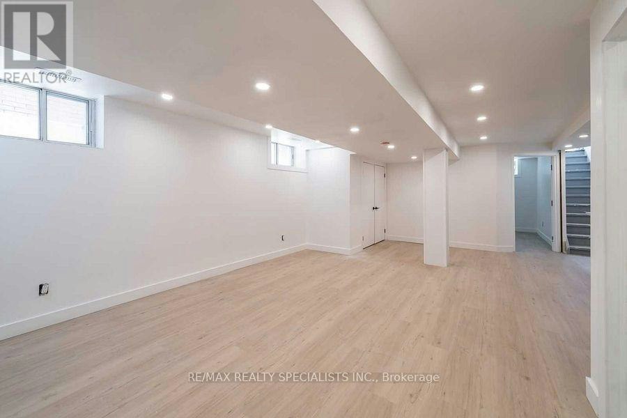 LOWER-29 Goodwood Avenue, Toronto, ON, M6E 1J1 - 9