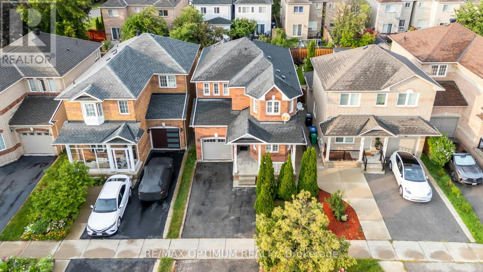 7181 Tabbyman Walk, Mississauga, ON, L5W 1K4 - 2