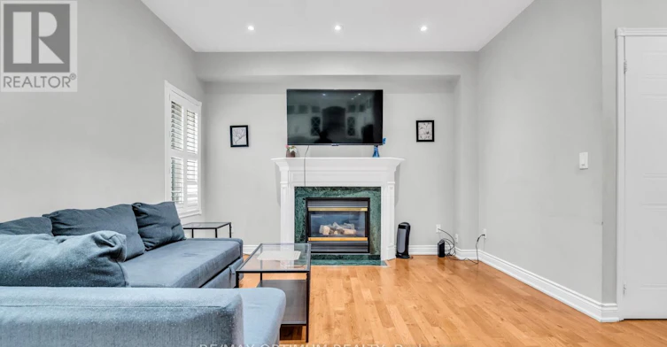 7181 Tabbyman Walk, Mississauga, ON, L5W 1K4 - 9