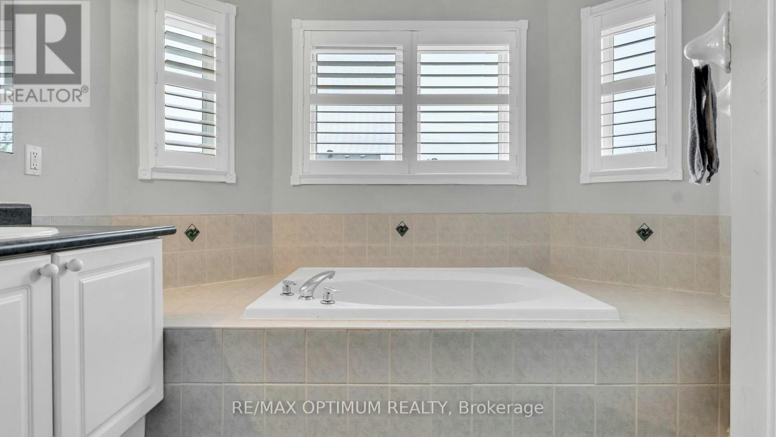 7181 Tabbyman Walk, Mississauga, ON, L5W 1K4 - 23
