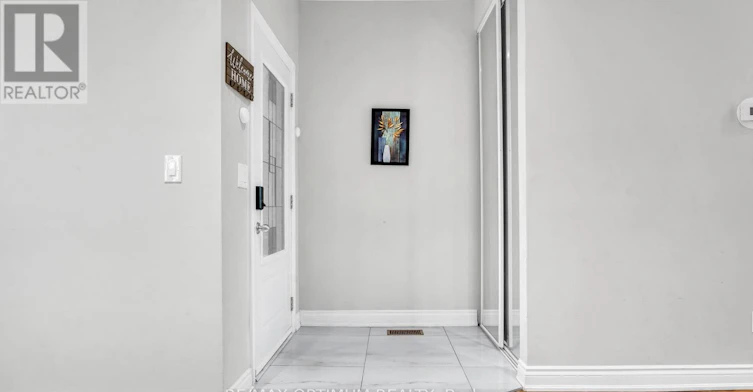 7181 Tabbyman Walk, Mississauga, ON, L5W 1K4 - 4