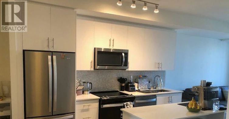 718-335 Wheat Boom Drive, Oakville, ON, L6H 7Y1 - 3