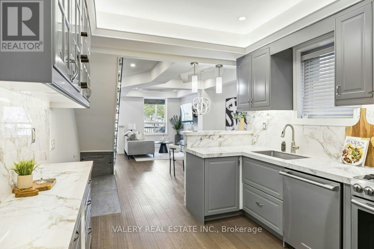 UPPER-219 Mcroberts Avenue, Toronto, ON, M6E 4P3 - 10