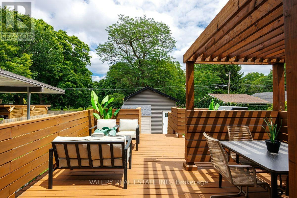 UPPER-219 Mcroberts Avenue, Toronto, ON, M6E 4P3 - 15