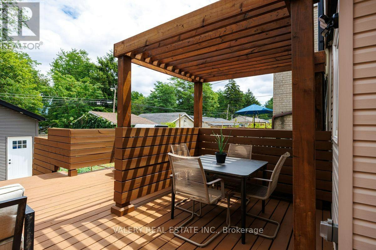 UPPER-219 Mcroberts Avenue, Toronto, ON, M6E 4P3 - 14