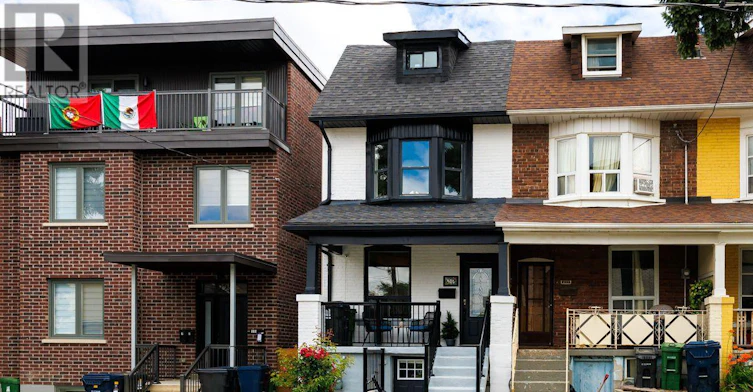 UPPER-219 Mcroberts Avenue, Toronto, ON, M6E 4P3