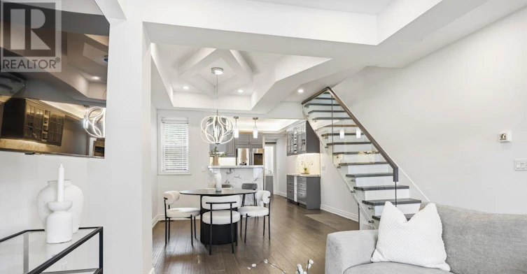 UPPER-219 Mcroberts Avenue, Toronto, ON, M6E 4P3 - 6