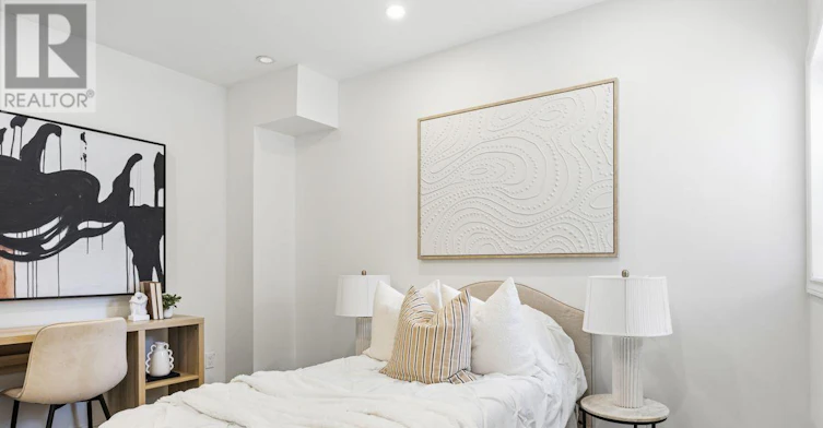 UPPER-219 Mcroberts Avenue, Toronto, ON, M6E 4P3 - 21