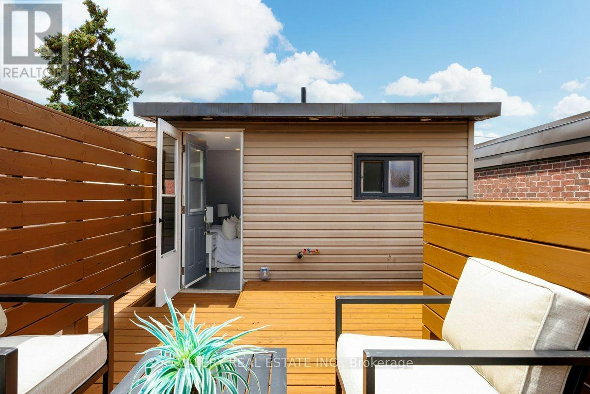 UPPER-219 Mcroberts Avenue, Toronto, ON, M6E 4P3 - 28