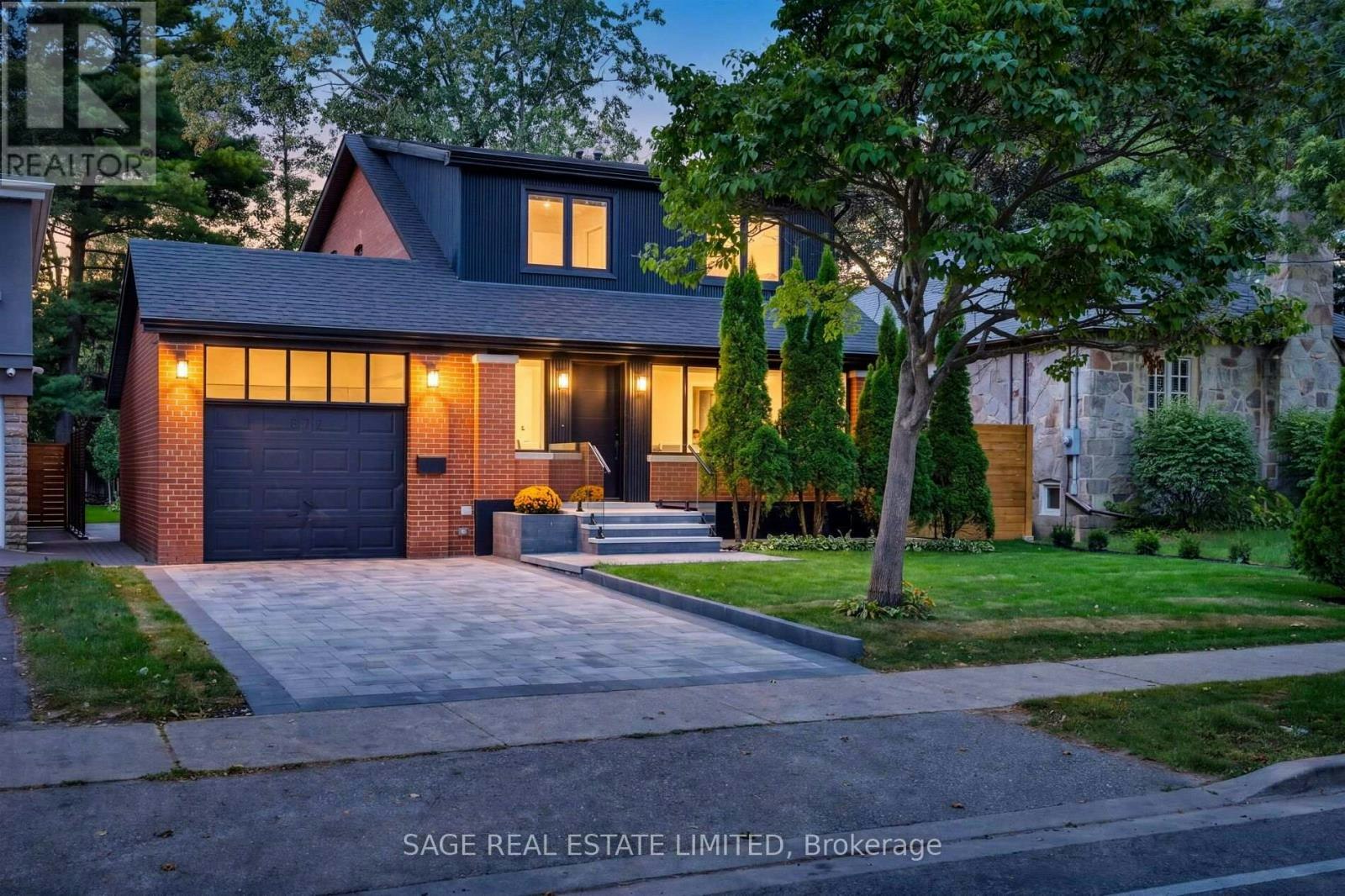 872 Royal York Road, Toronto, ON, M8Y 2V4