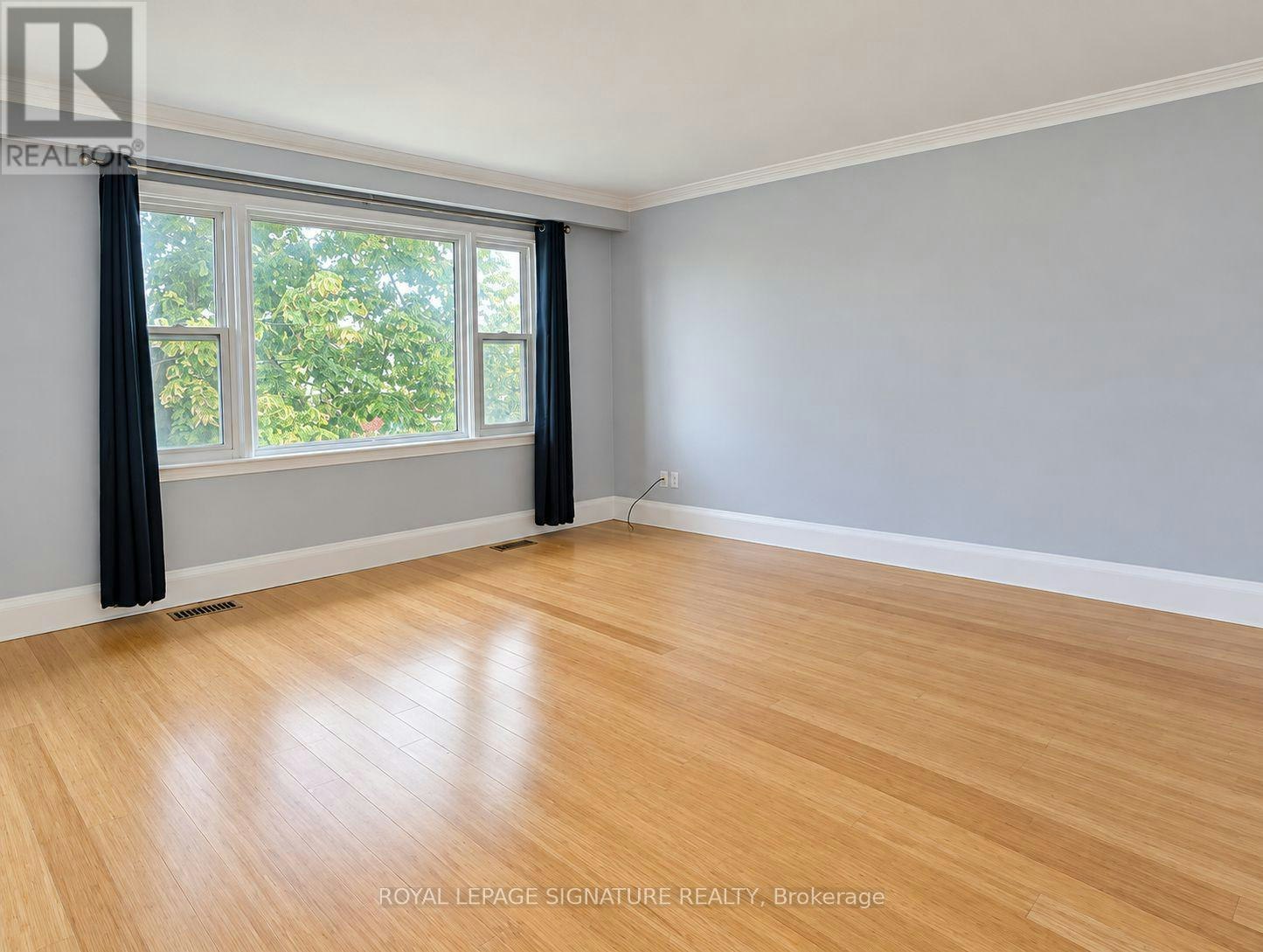 3-13 Wesley Street, Toronto, ON, M8Y 2W4