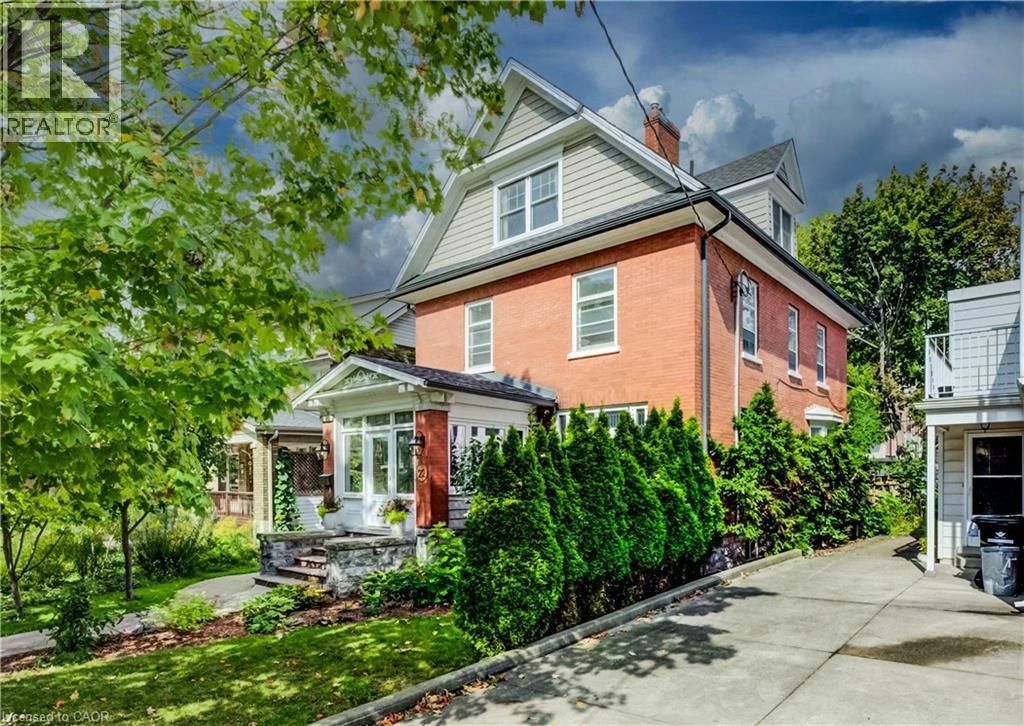 22 Maynard Avenue, Kitchener, ON, N2H 4Z7
