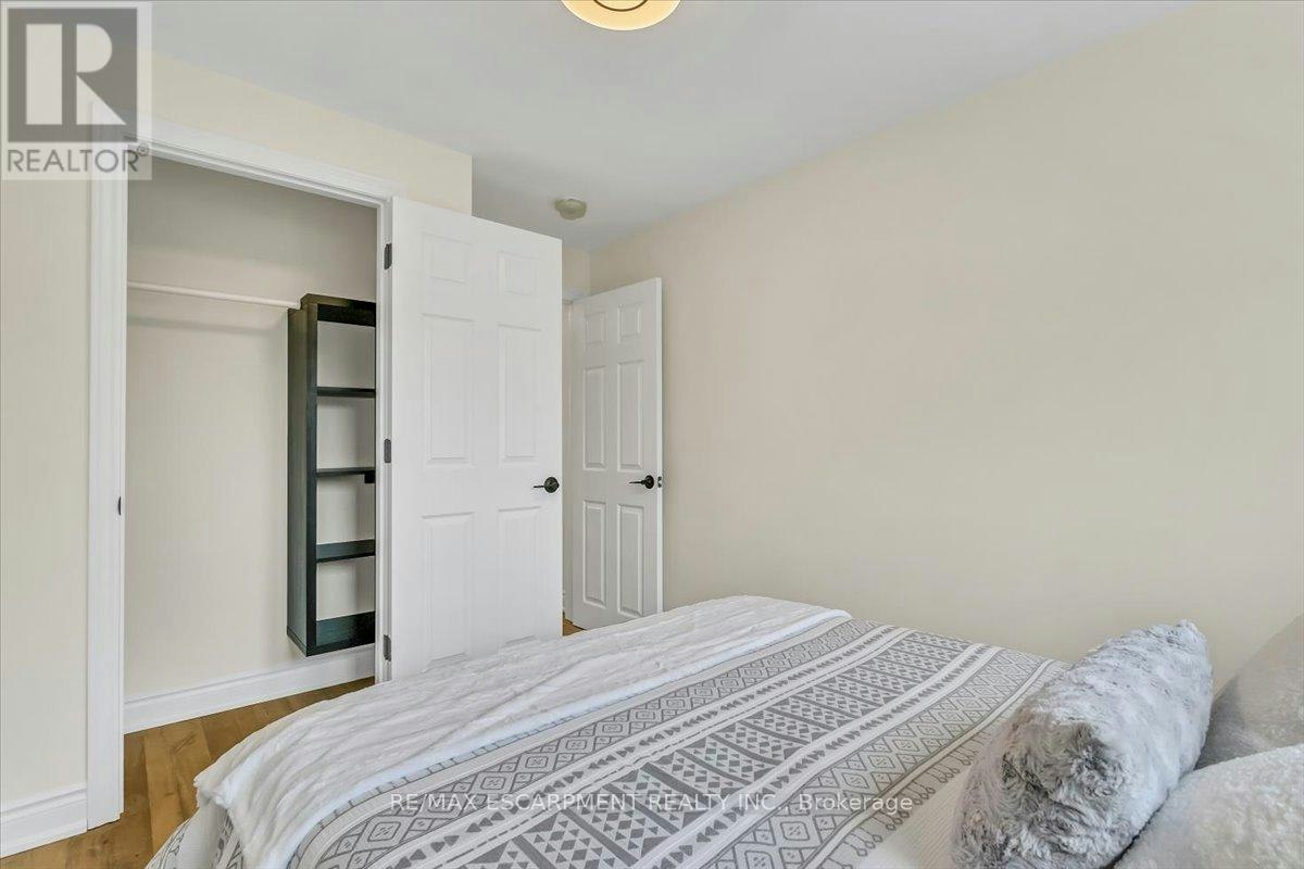 LOWER-58 Columbia Drive, Hamilton, ON, L9C 3Y2 - 9