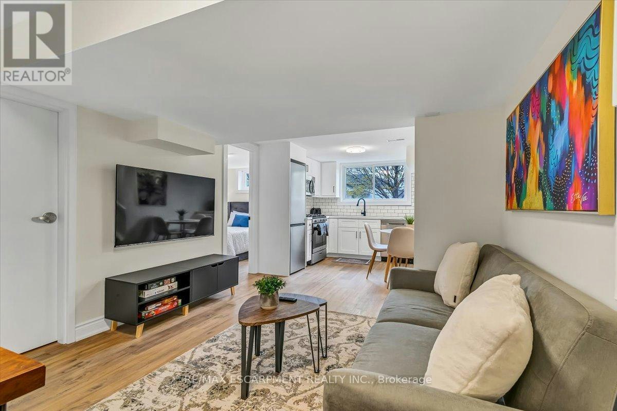 LOWER-58 Columbia Drive, Hamilton, ON, L9C 3Y2 - 16