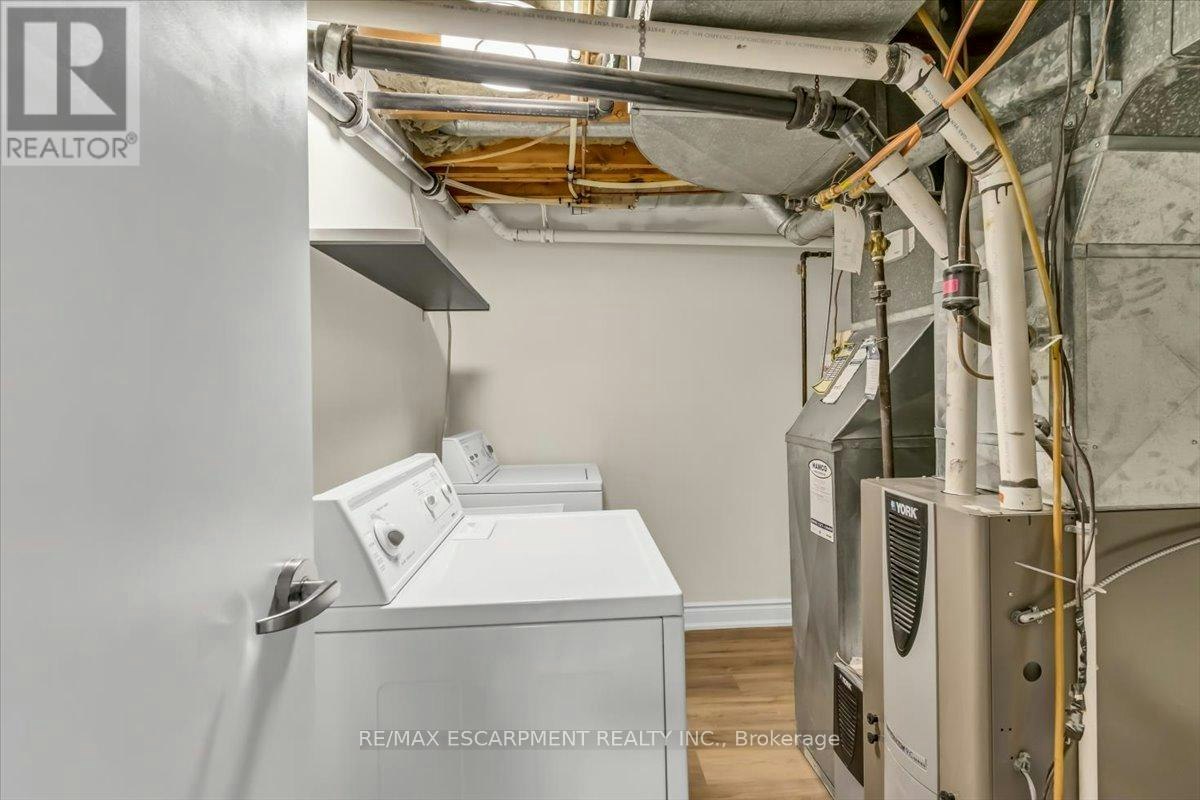 LOWER-58 Columbia Drive, Hamilton, ON, L9C 3Y2 - 21