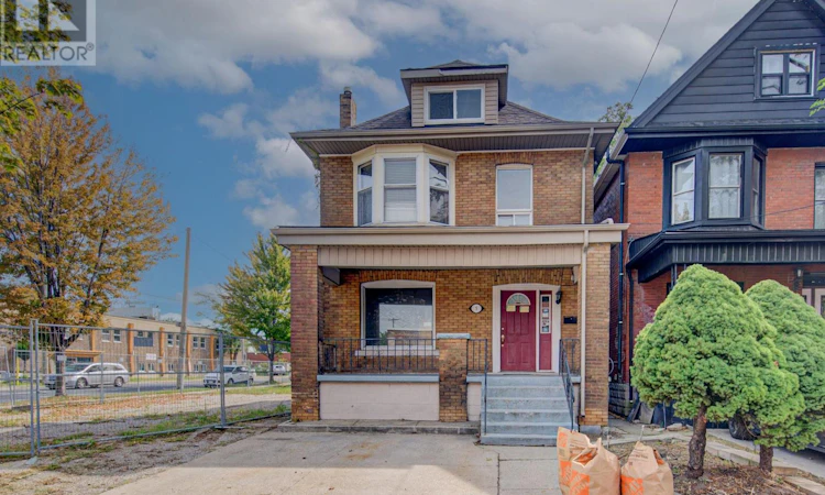 5 Barnesdale Avenue