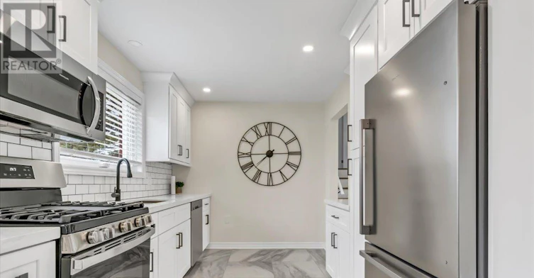UPPER-58 Columbia Drive, Hamilton, ON, L9C 3Y2 - 8
