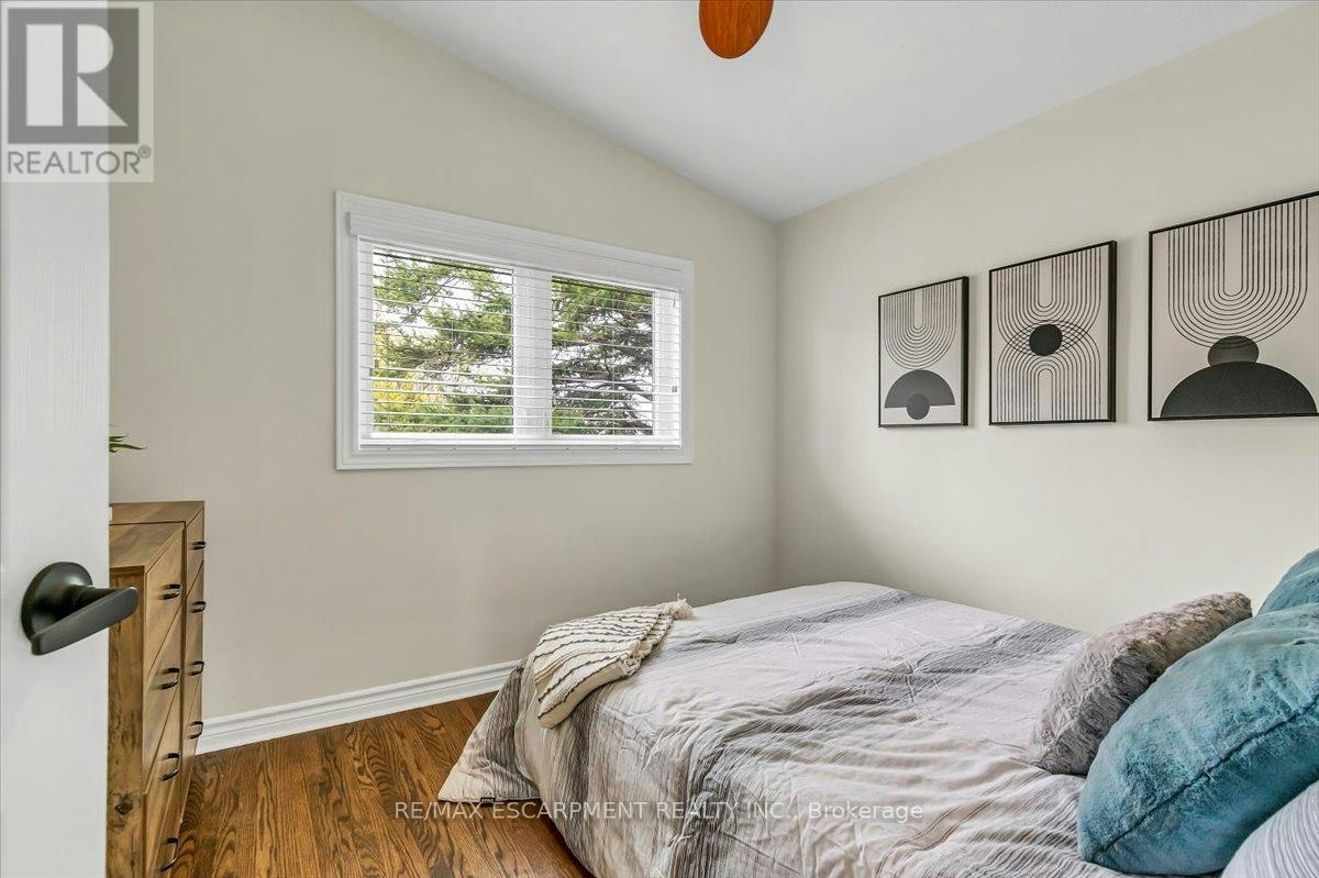 UPPER-58 Columbia Drive, Hamilton, ON, L9C 3Y2 - 17