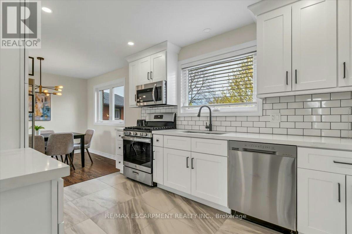UPPER-58 Columbia Drive, Hamilton, ON, L9C 3Y2 - 9