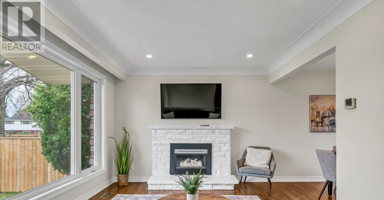 UPPER-58 Columbia Drive, Hamilton, ON, L9C 3Y2 - 4
