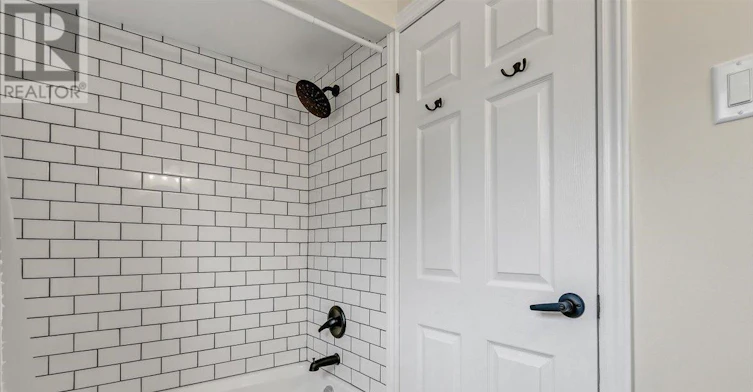 UPPER-58 Columbia Drive, Hamilton, ON, L9C 3Y2 - 14