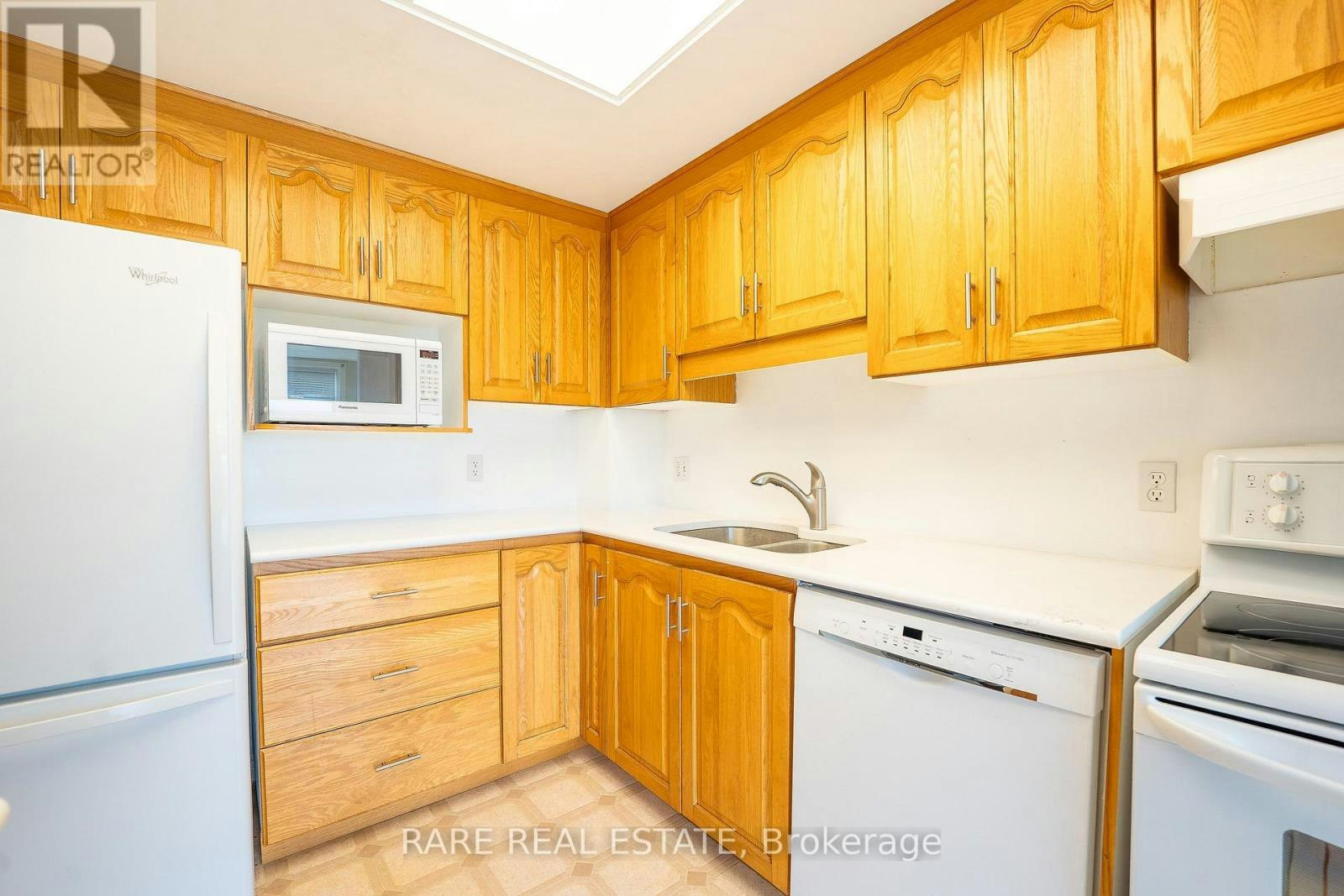 403-405 Erb Street W, Waterloo, ON, N2L 1W7 - 16