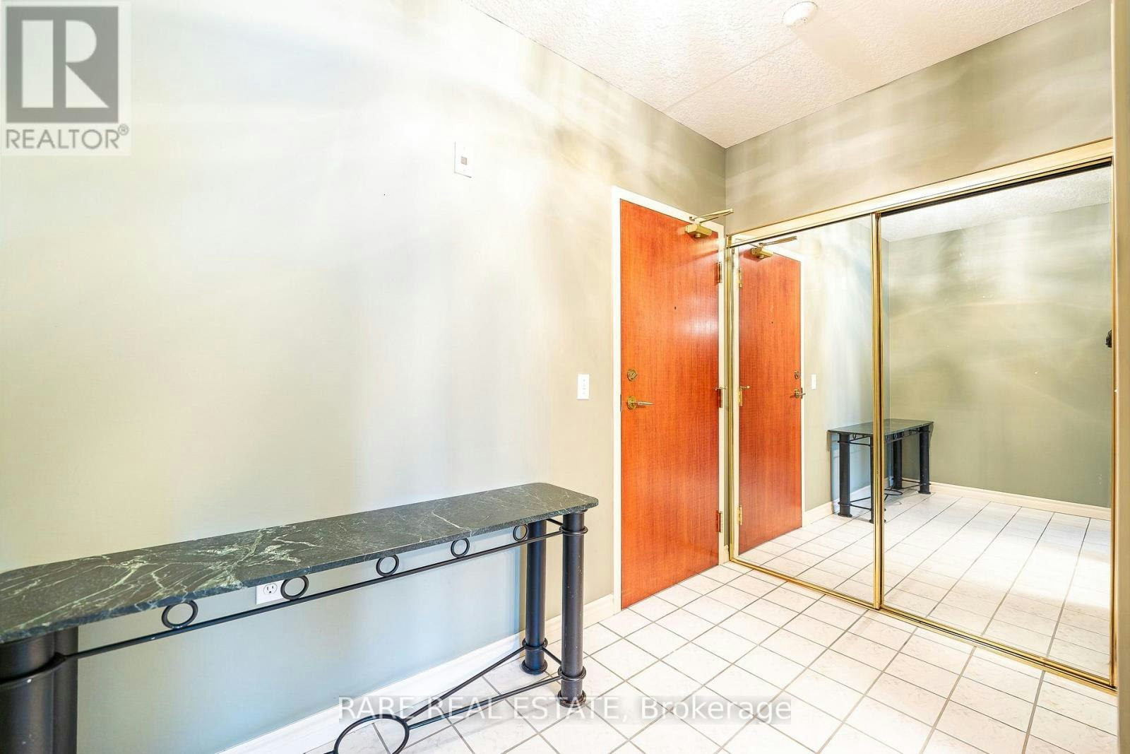 403-405 Erb Street W, Waterloo, ON, N2L 1W7 - 6