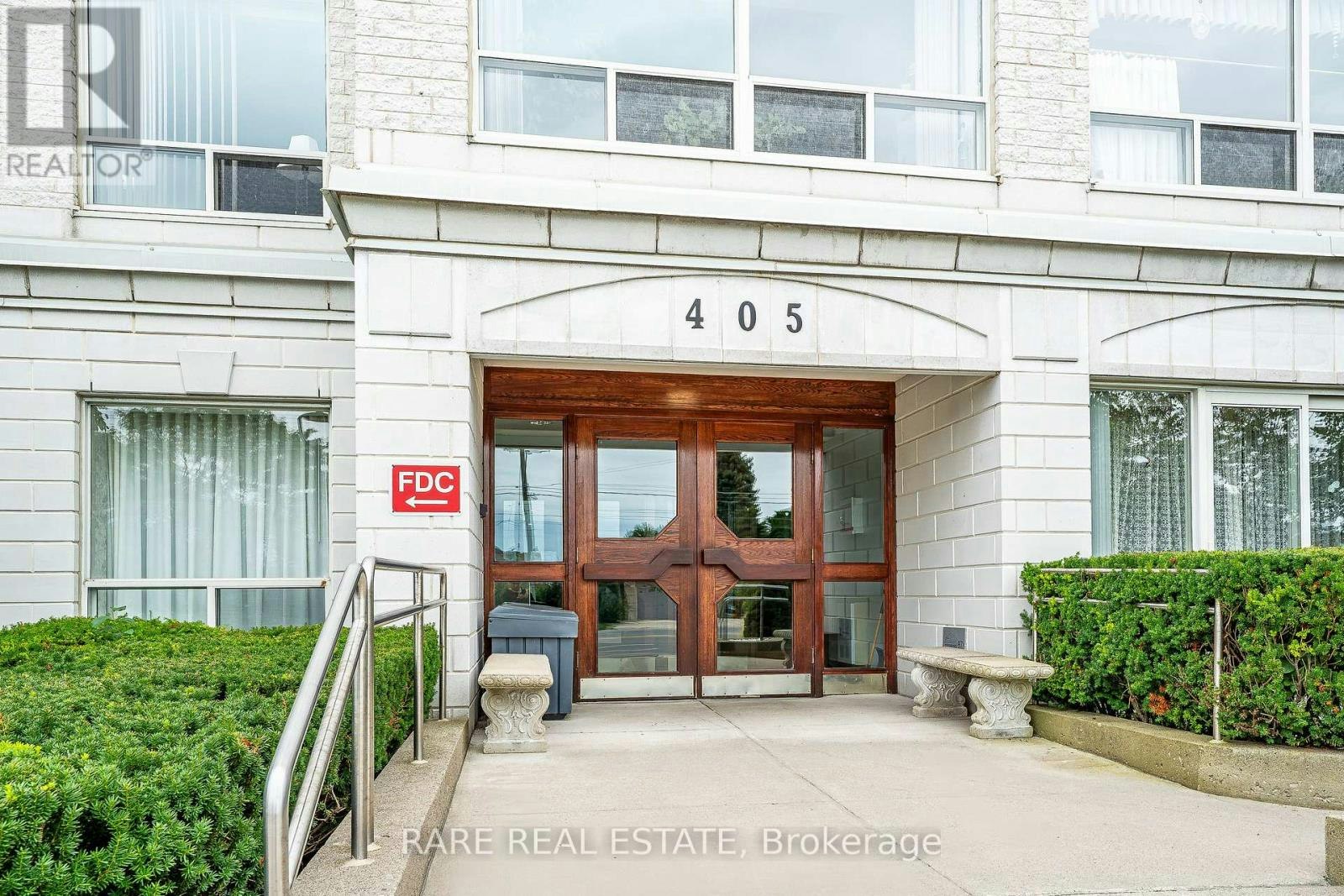 403-405 Erb Street W, Waterloo, ON, N2L 1W7 - 3