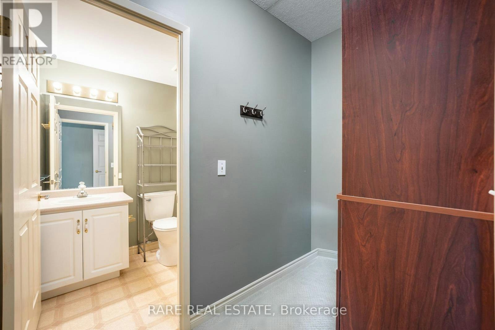 403-405 Erb Street W, Waterloo, ON, N2L 1W7 - 21