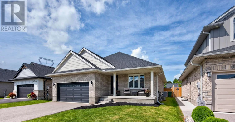72 Sparkys Way, Southwold, ON, N5P 0E9 - 2
