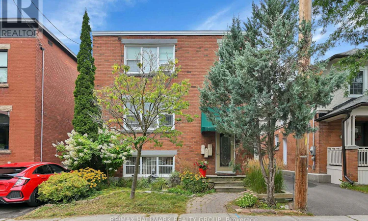 55 Ivy Crescent